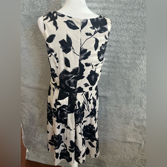 INC International Concepts Black and White Floral Midi Dress - Picture 3 of 6